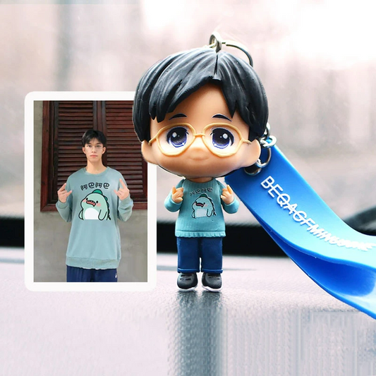 Transforming Real Photos into Custom Wax Figure Keychains: The Perfect Gift for Special Occasions
