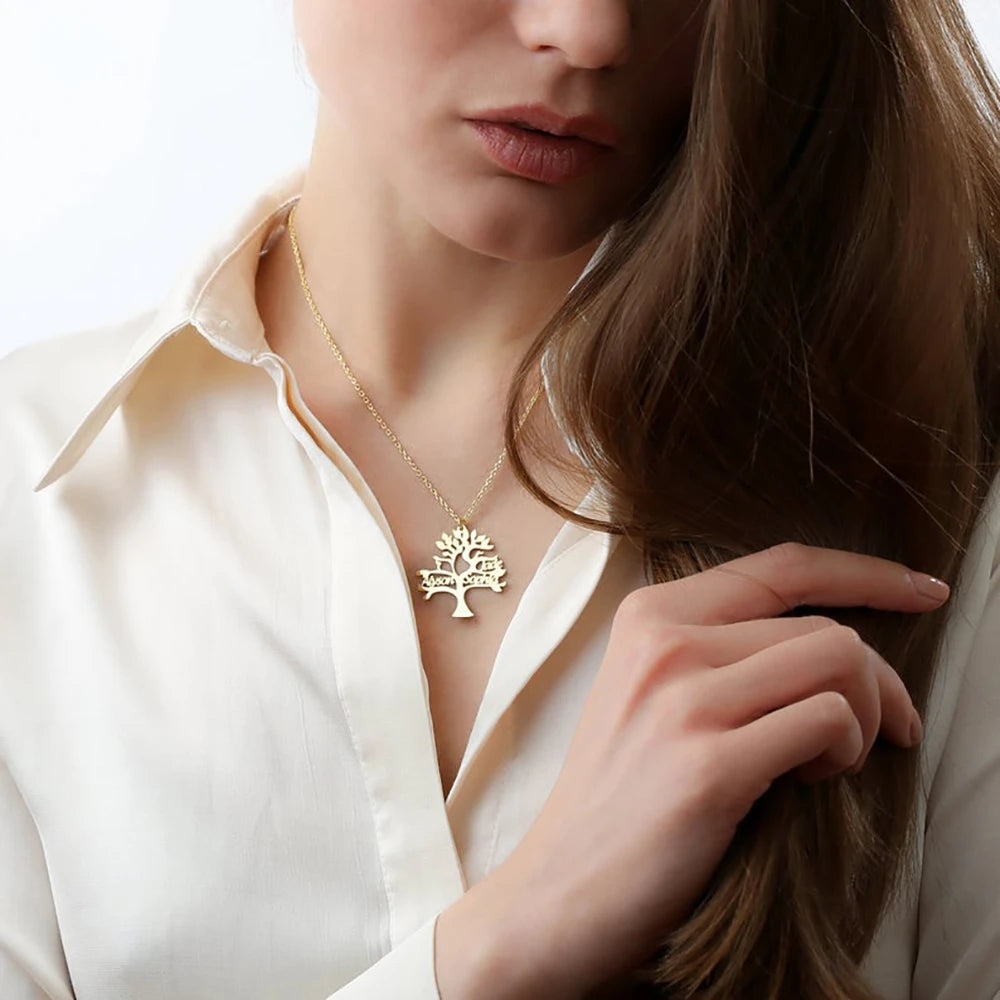 Personalized Family Tree of Life Name Necklace: A Meaningful Gift for loved one