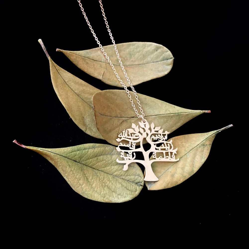 Personalized Family Tree of Life Name Necklace: A Meaningful Gift for loved one