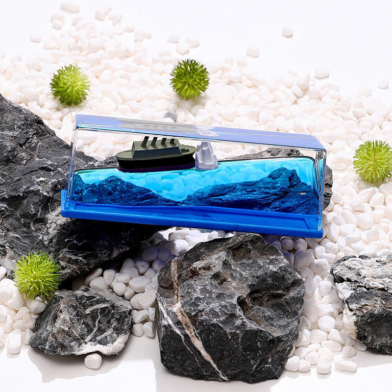 Set Sail with the Titanic Cruise Ship Fluid Drift Bottle 🚢